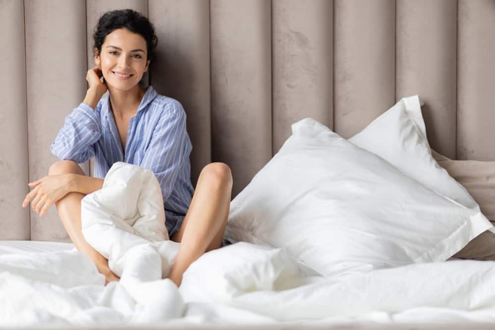 sleeping with pillow between legs benefits